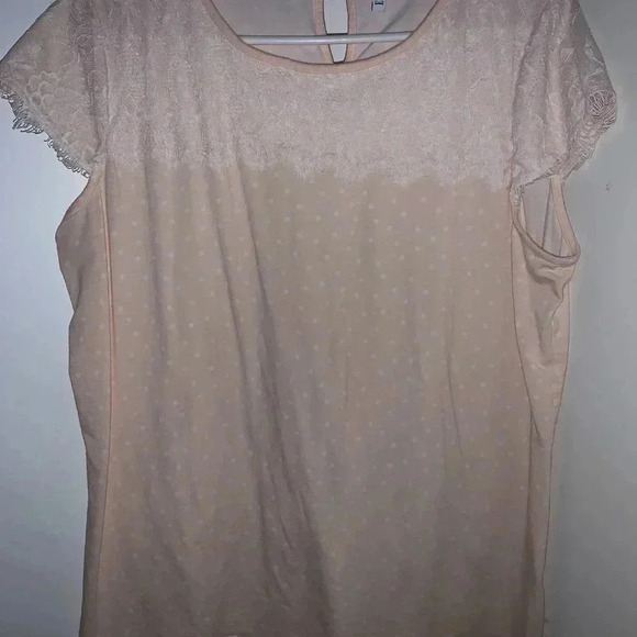 Elle XL Pink with white Polka Dots top with White Lace detail - Picture 1 of 4